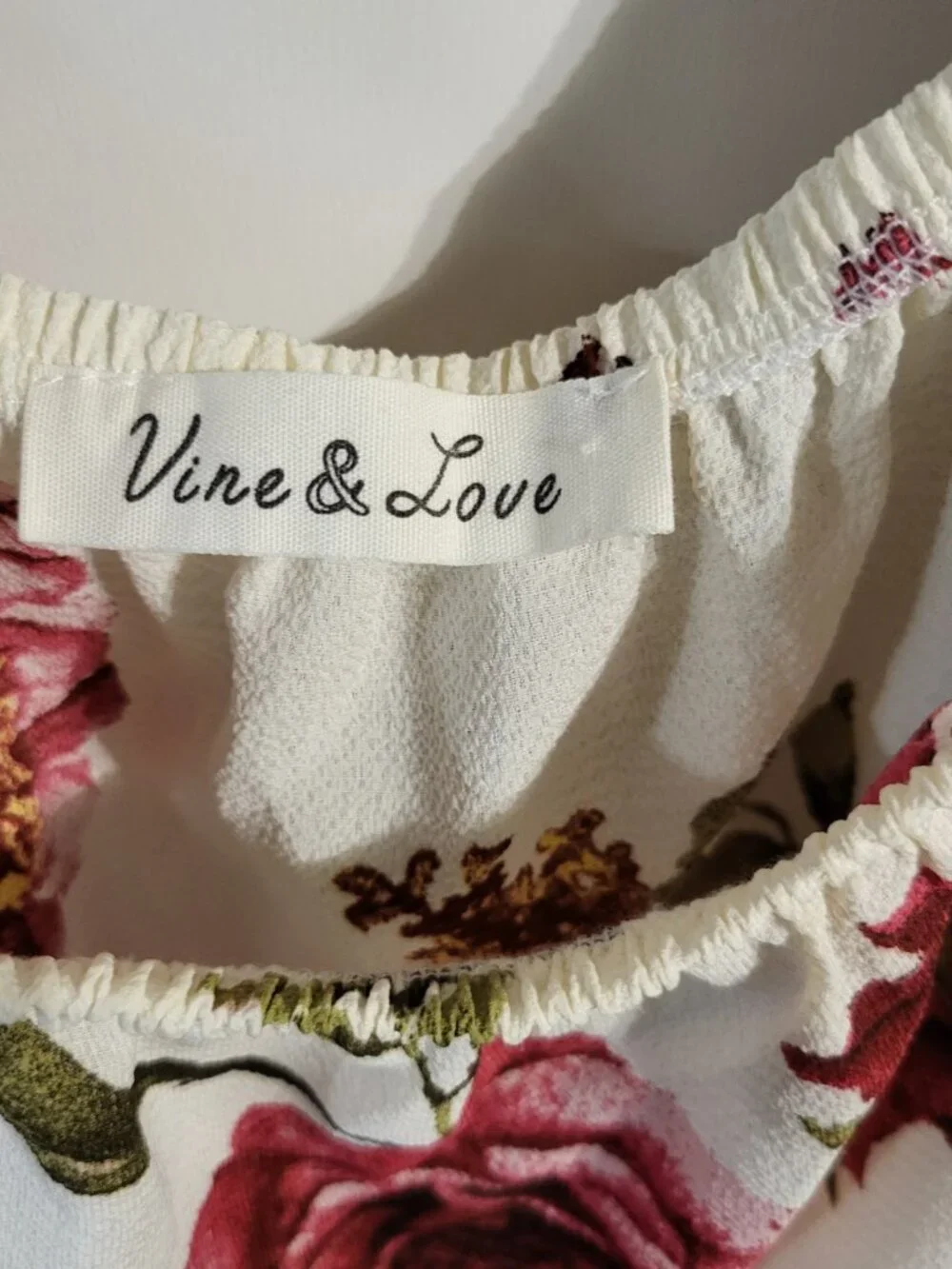 VINE & LOVE FLORAL BLOUSE SIZE L - Picture 3 of 7